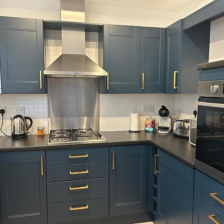The Town House, Whole House Suitable For Contractors And Families マーケット・ハーバラ エクステリア 写真