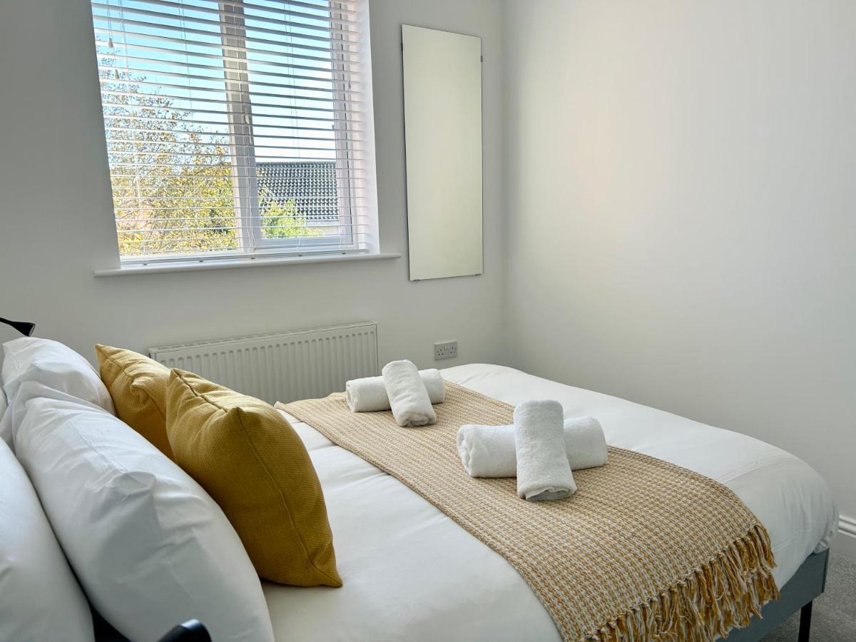 The Town House, Whole House Suitable For Contractors And Families マーケット・ハーバラ エクステリア 写真