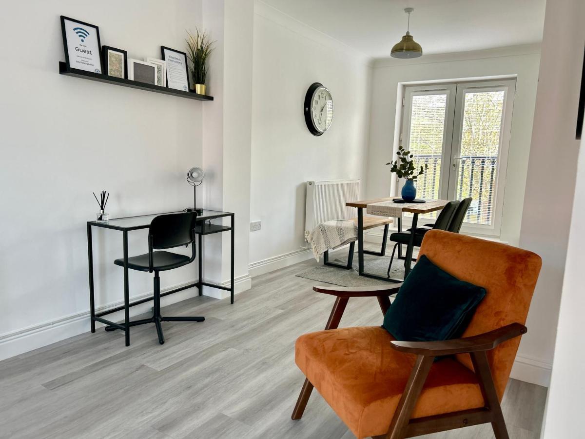The Town House, Whole House Suitable For Contractors And Families マーケット・ハーバラ エクステリア 写真