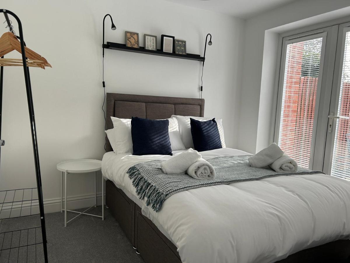 The Town House, Whole House Suitable For Contractors And Families マーケット・ハーバラ エクステリア 写真